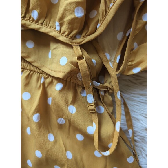 Hint of Blush Yellow Polka Dot Dress M Off the Shoulder Flutter Sleeves - Picture 9 of 9